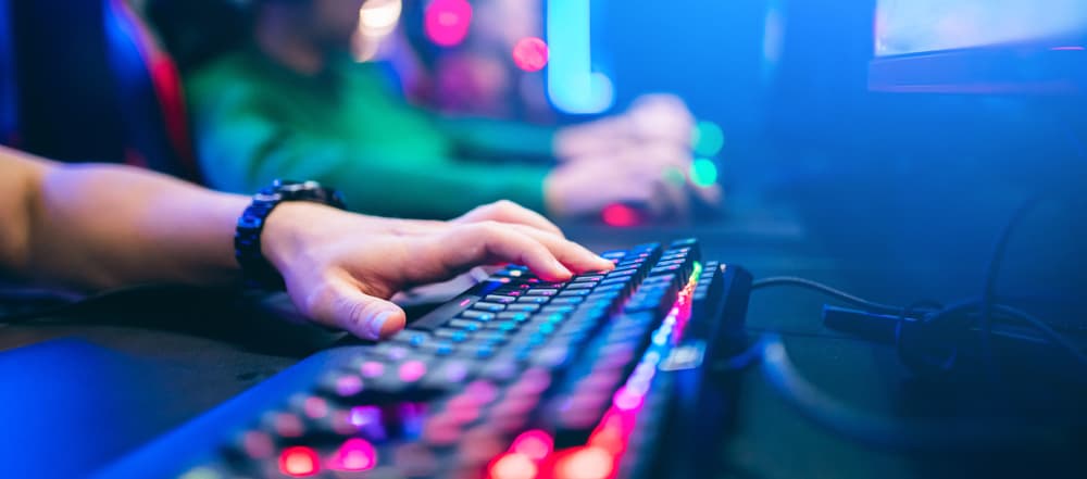 Possono internet e gli eSports allontanare i giovani dallo sport?