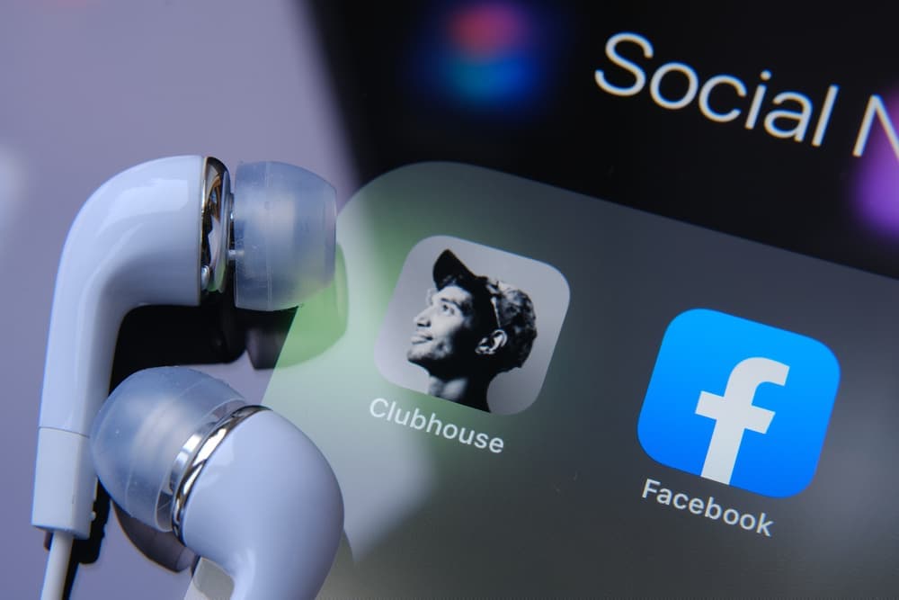 Soundbites e live audio rooms: la nuova frontiera di Facebook